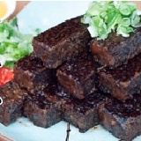 翊家人滷味-豬血糕 1份 2片/30元 特價：$30