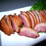 德式燻鴨胸肉 想吃法式高檔美味不用花大錢,包裝拆開解凍後即可享用的美味食材.