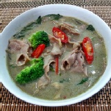 【泰凱食堂】綠咖哩椰汁雞