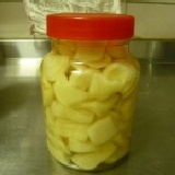 醃漬蘿蔔 只生產11月至12月 特價：$100