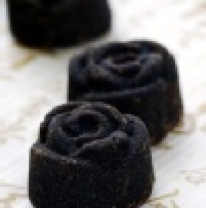 黑糖魔力~老薑口味~~手工製作的玫瑰花造型，讓您用最愉快的心情來飲用