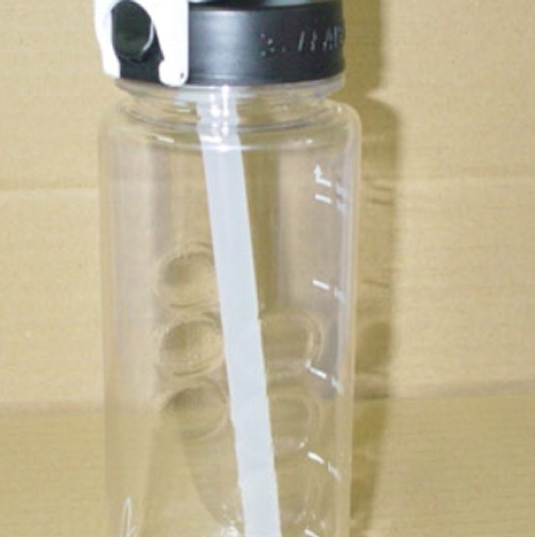 650cc彈跳水壼透明黑