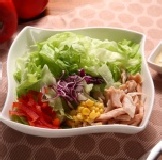 燻雞沙拉 /一律採出貨當天，新鮮現做！ 特價：$50