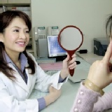 集滿團購50份，醫美福袋999元，集滿100人，醫美福袋下殺1元！內含淨膚雷射、美白保濕護膚、美白針等課程好禮(原價5800元) 6/18(六)下午參加皮膚講座還送價值1000元的美膚好禮 特價：$5800