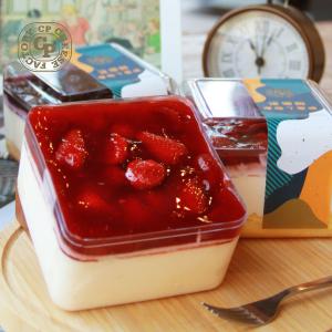 免運!【超品起司烘焙工坊】草莓生乳酪慕斯(優惠組) 420g (12盒，每盒155.8元)