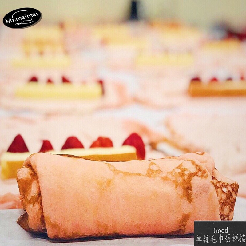 草莓毛巾蛋糕捲。