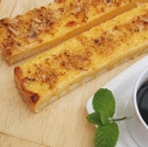 《義式托斯塔尼佐柴魚乳酪鹹醬》