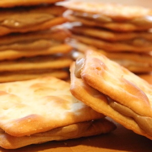 TOP蘇爆牛奶 奶糖夾心 特價：$99