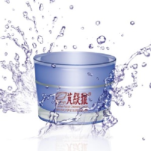 芃緹雅胜肽淨白洗顏霜 特價：$180