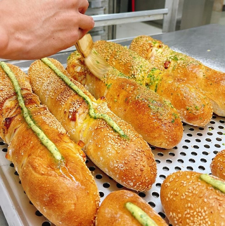 哈姆雷特 蒜香Baguette