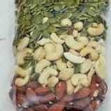 原味堅果-綜合 300G 特價：$200