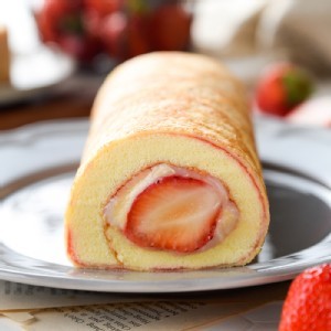 草莓卡士達麻糬捲