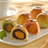 大甲綜合蛋黃酥禮盒 A-1。10盒以內運費加100元，10盒以上免運費。家長交誼廳成員另有優惠。