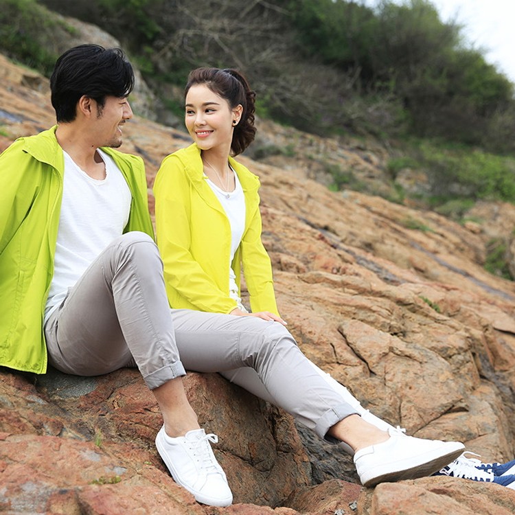 男款~夏日防曬~防潑水抗UV透氣外套