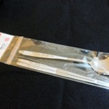 韓國購入 不鏽鋼18-10 玫瑰花紋 扁筷子湯匙餐具組 特價：$90