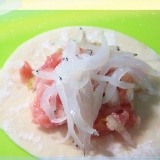 超大手作“銀魚魩仔”水餃