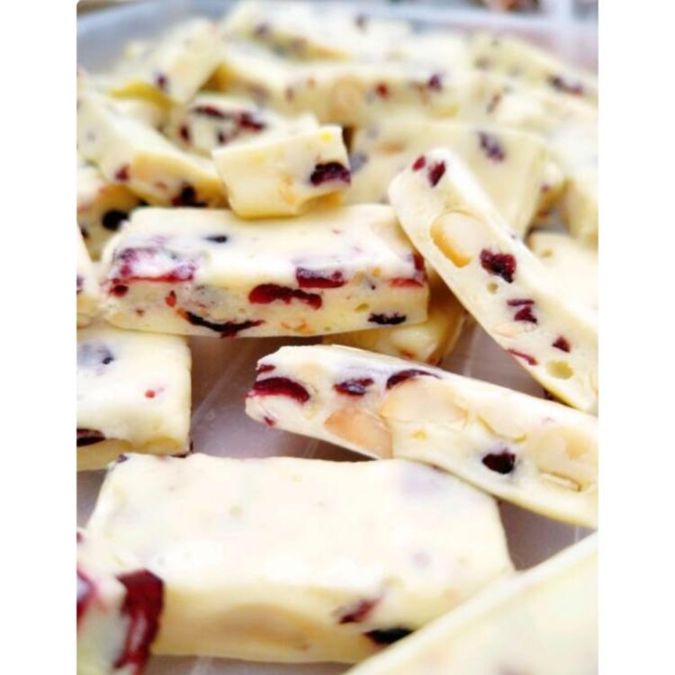 牛軋糖(蔓越莓)