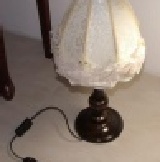 典雅檯燈 特價：$1