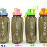 2000cc彈蓋水壺(凸瓶身)~特價245元~Tritan材質