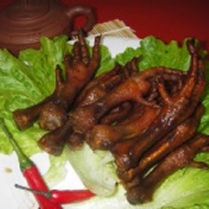 黃毛丫頭東山鴨頭