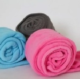 PChome Online/珊瑚絨百變懶人毯 輕薄珊瑚毯(秋冬最好的暖伴^^) 特價：$250