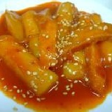 韓國道地辣炒年糕 有附泡菜 , 甜不辣