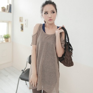 ＊╮嘉蒂斯╭＊日系【B5102】露肩網子素面不歸折長版上衣