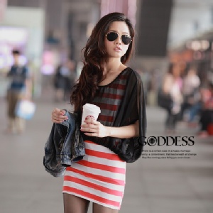 ＊╮嘉蒂斯╭＊【B9018】假2件網砂橫條洋裝上衣