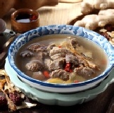 鴕鳥肉養生湯!類似薑母鴨羊肉爐口味-駝鳥肉養生湯-下酒最佳選擇(1包價) 聖誕節新選擇，鴕鳥肉養生湯!類似薑母鴨羊肉爐口味-駝鳥肉養生湯-下酒最佳選擇(1包價)