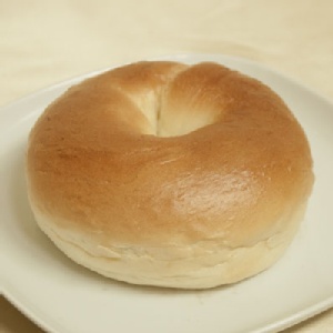 【麵包叔叔烘焙屋】秒殺手工貝果(原味1入) 特價：$25