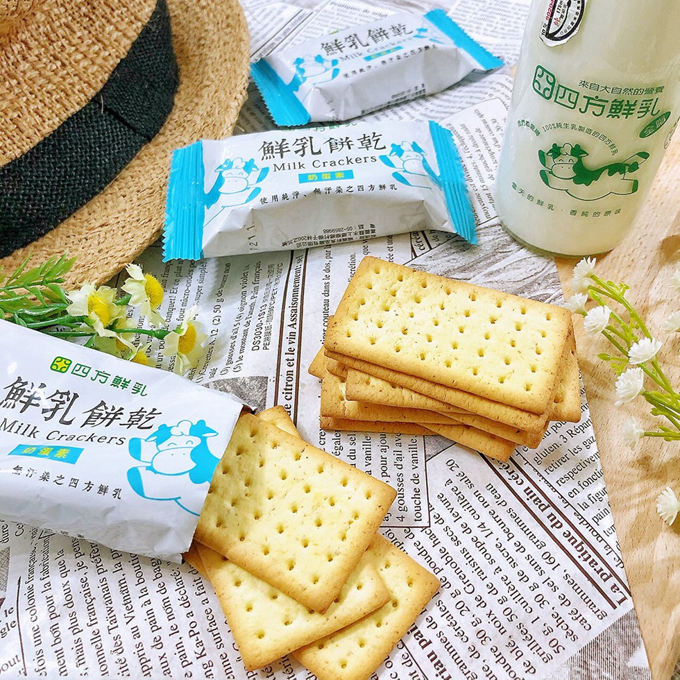 鮮乳餅乾。鮮乳餅乾，四方鮮，來自大自然的變，生乳製造的国。四方鮮，图四方鲜乳，鮮乳餅乾，無济染之四方鮮乳，uten. 3 Répar，Jonnelle française, je pens，ité des Taiwanais préfèr，aux d