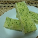 香蒜吐司~* DIY現烤迷人香蒜吐司一條25元(一盒三條裝)~* 好香！