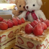 新鮮草莓曼德林蛋糕 特價：$350