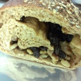 黑麥雜糧核桃麵包 特價：$50