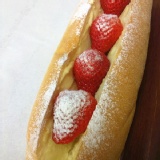 [季節限定]草莓麵包(限門市自取) 特價：$30