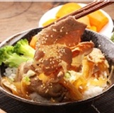 梅花豬肉蓋飯(豬肉丼汁醬包)