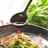 麻辣牛肉麵 (附--冷凍生麵條)