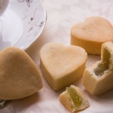 千里波手工心型鳳梨酥(哈密瓜口味) 特價：$180