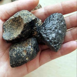 免運!【YONG YU】3顆 天然玻璃隕石/瓦片型(大)/黑隕石/雷公墨/泰國隕石(現貨)單顆隨機販售 約2公分～3公分/顆