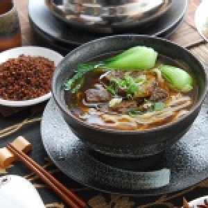 【味來廚房】原味牛肉麵 (單賣原味牛肉湯包)