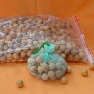 阿里山檜木球１公斤( 檜木球直徑約18mm ) 特價：$1350