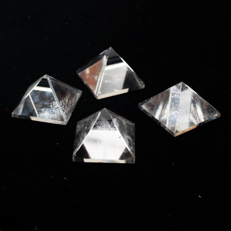 【YONG YU】天然巴西白水晶金字塔 金字塔 尺寸4公分(現貨)