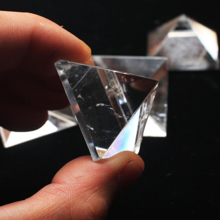 【YONG YU】天然巴西白水晶金字塔 金字塔 尺寸4公分(現貨)