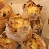 蔓越莓乳酪2入裝 店內人氣NO.1商品~CREAM CHEESE太好吃了啦~不吃會後悔的啦^^ 特價：$50