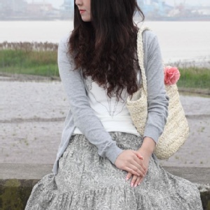 亞麻短裙 特價：$210