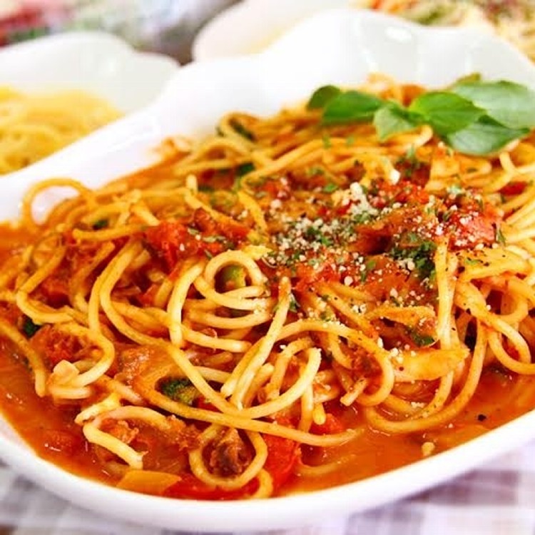 蕃茄紅醬煙燻培根義大利麵