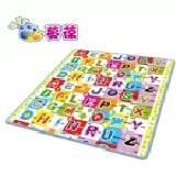 萬用地墊/嬰兒爬行墊/遊戲墊/保潔墊/字母天地〈附收納袋〉 蔓葆嬰兒爬行墊，室內戶外都可使用，方便攜帶，無毒安全又好玩喔