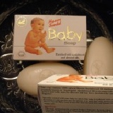 ◇印度檀香嬰兒皂◇檀香精油與杏仁油的完美組合～款款深情，纏綿在無限的愛意中！ 特價：$55