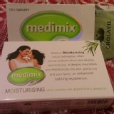 MEDIMIX印度18種草藥皂～奢華型每日植物精油保濕◇適宜乾性皮膚（淺綠） 特價：$69