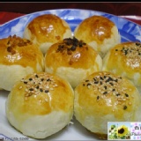 蛋黃酥～單一口味　6粒裝 請註明訂購的口味 特價：$165